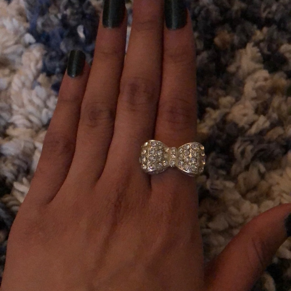 Bow ring - Picture 3 of 3